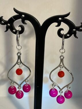 ✔️✔️Magenta Dangle Chandelier Earrings with Stainless Lever backs